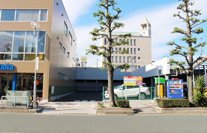 松葉パーク萱町駐車場