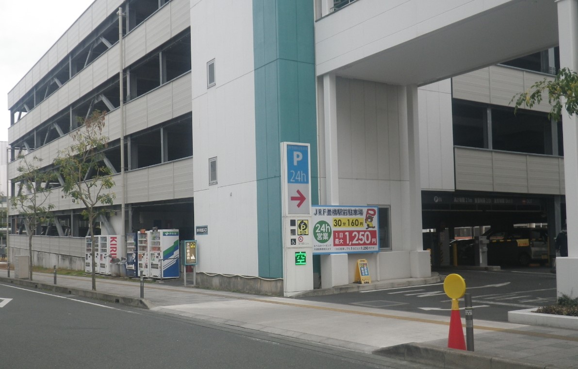 JRF豊橋駅前駐車場